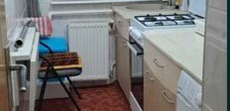 Apartament 2 camere , etaj 2, zona buna, Cetate !