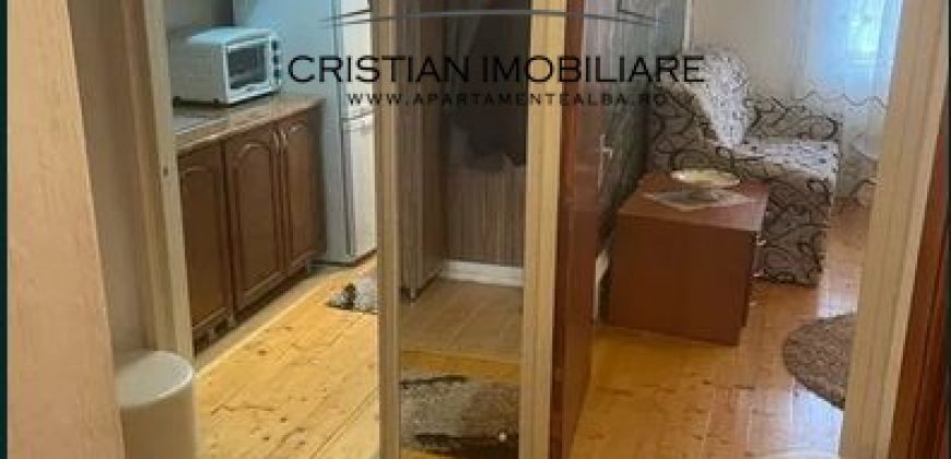 Garsoniera, etaj 1, mobilata, utilata, Cetate!