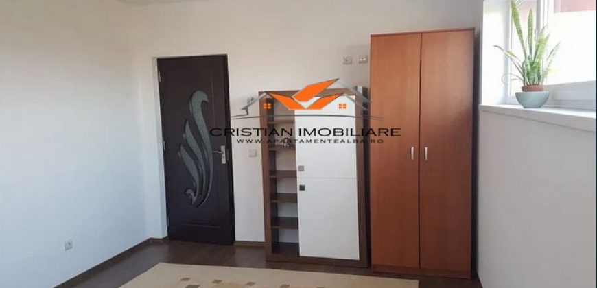 Apartament 3 camere de inchiriat, bloc nou, mobilat, utilat, Centru !