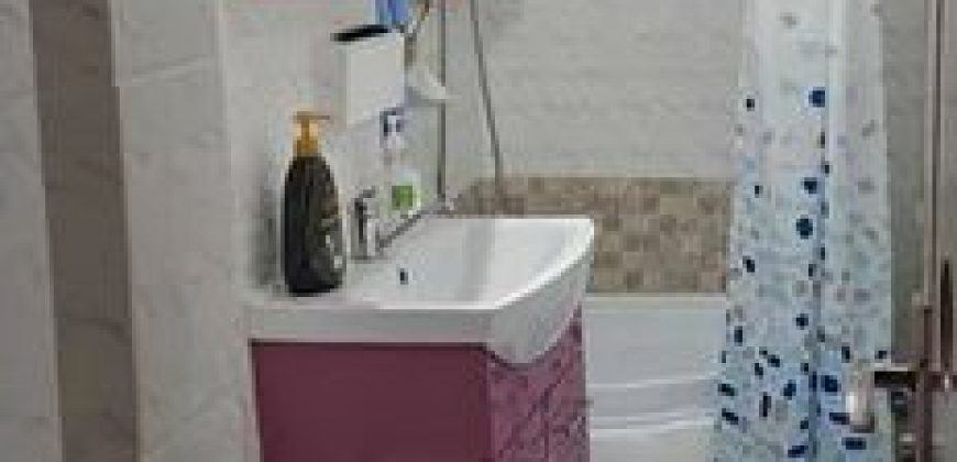 Apartament 2 camere , etaj 2, zona buna, Cetate !