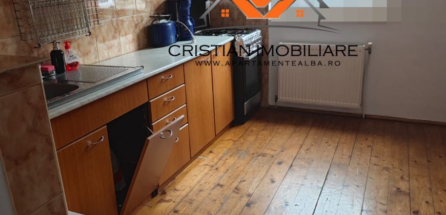 Apartament 2 camere, Parter inalt, cu balcon, Cetate!