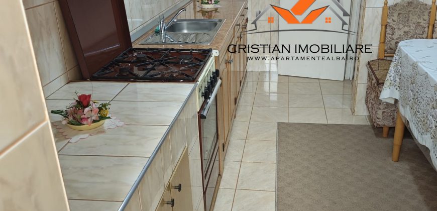 Apartament 3 camere decomandat, mobilat, utilat, Cetate!