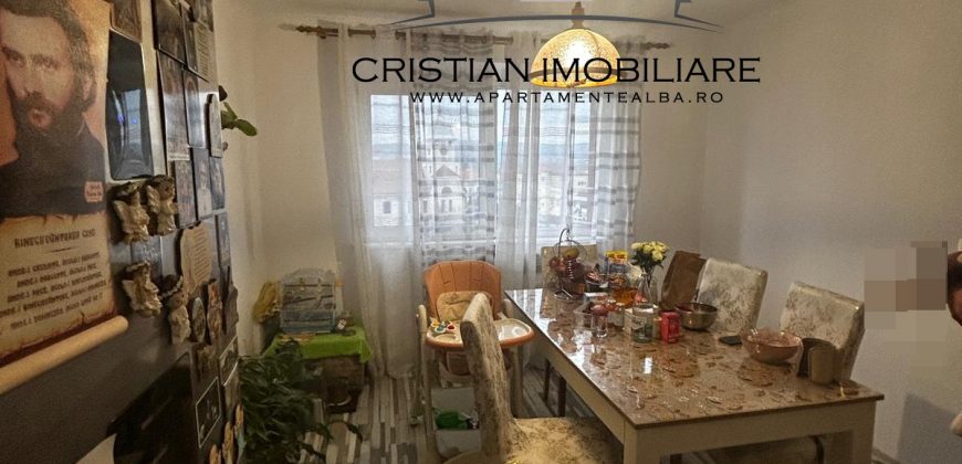 Apartament 3 camere decomandat, finisat, modificat, CENTRU!