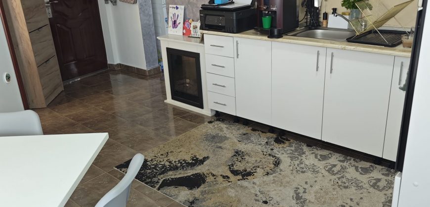 Apartament 2 camere, finisat, etaj 3, mobilat, utilat, Cetate-Stadion!