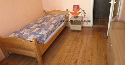 Apartament 3 camere decomandat, etaj 2, 2 bai, 2 balcoane, Cetate-Liceul Sportiv!