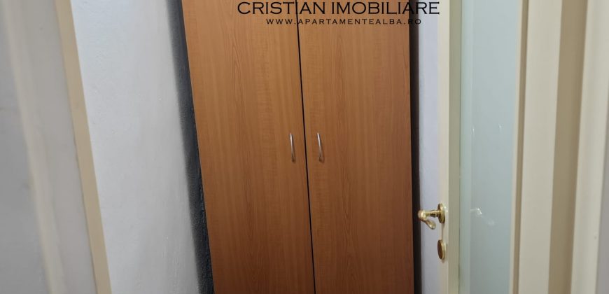 Garsoniera de inchiriat, mobilata, utilata, Cetate, cu loc de parcare, aproape de Bulevardul Transilvaniei!