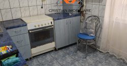 Apartament 3 camere decomandat, etaj 2, 2 bai, 2 balcoane, Cetate-Liceul Sportiv!