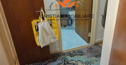 Garsoniera, etaj 3, in bloc foste proprietati, cu pivnita si boxa, Cetate!