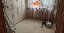 Apartament 3 camere decomandat, finisat, mobilat, utilat, Cetate-Closca!