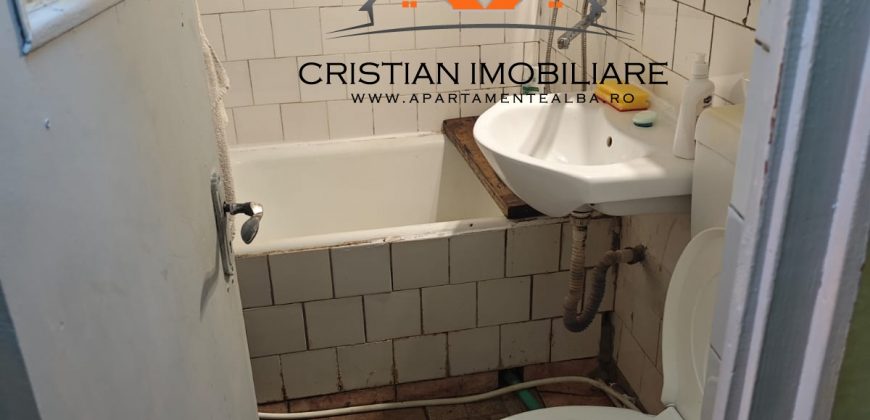 Garsoniera , etaj 3, Cetate-Lidl!