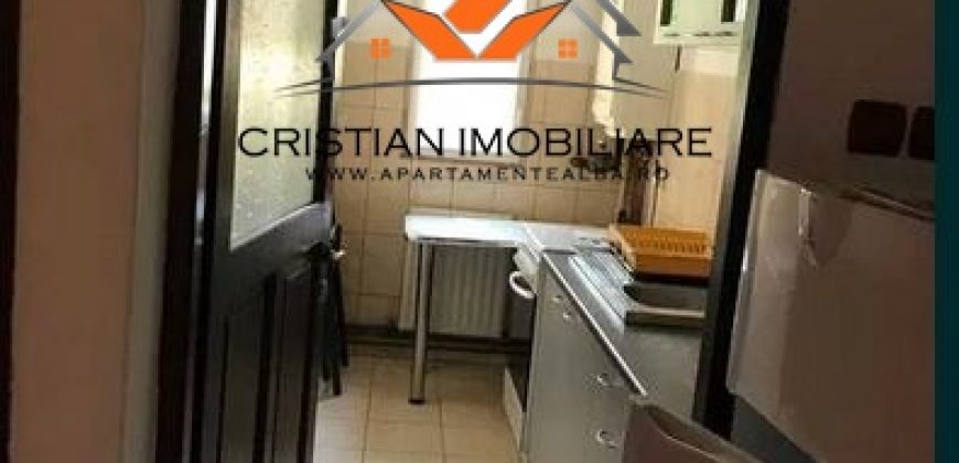 Apartament 2 camere de inchiriat, etaj 1, Cetate!
