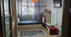 Apartament 3 camere, etaj 3, foste proprietati, finisat, Cetate!