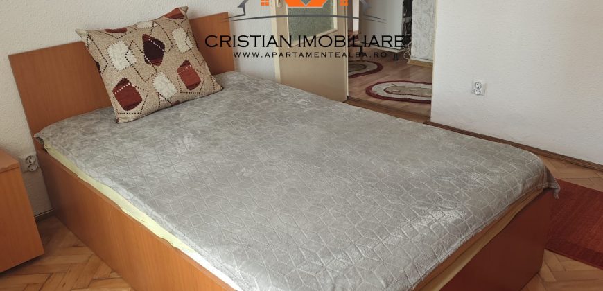 Apartament 3 camere decomandat, etaj 3, mobilat, utilat, Cetate-Mercur!