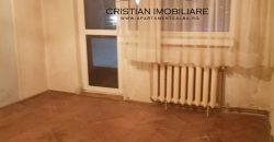 Apartament 3 camere decomandat, etaj intermediar, Cetate!