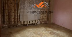 Apartament 3 camere decomandat, etaj intermediar, Cetate!