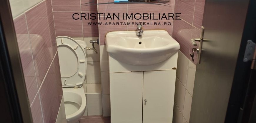 Apartament 4 camere decomandat, etaj 3, cu 2 bai, finisat, Cetate!