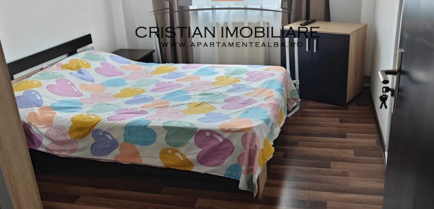 Apartament 4 camere decomandat, etaj 3, cu 2 bai, finisat, Cetate!