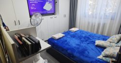 Apartament 2 camere modificat in 3 camere,decomandat, etaj 1, finisat, mobilat, utilat, Cetate-Mercur!