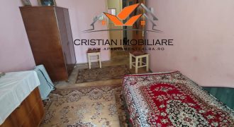 Apartament 2 camere, bloc de caramida, foste proprietati, Cetate!