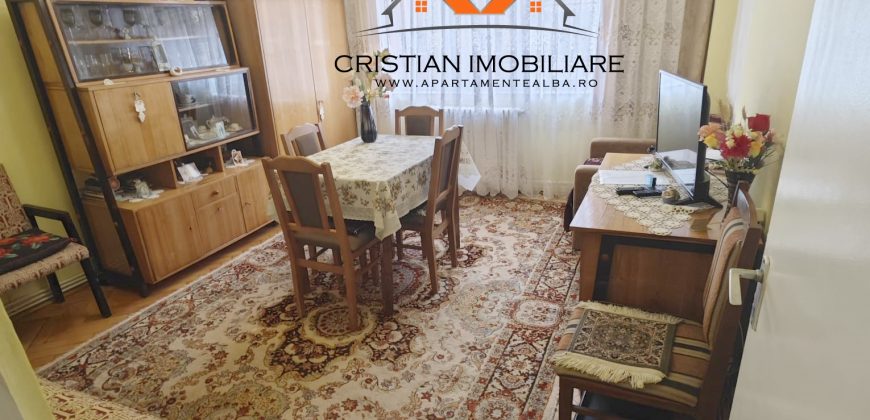 Garsoniera, confort 1, etaj 2, Cetate-Mercur!