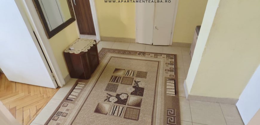 Garsoniera, confort 1, etaj 2, Cetate-Mercur!