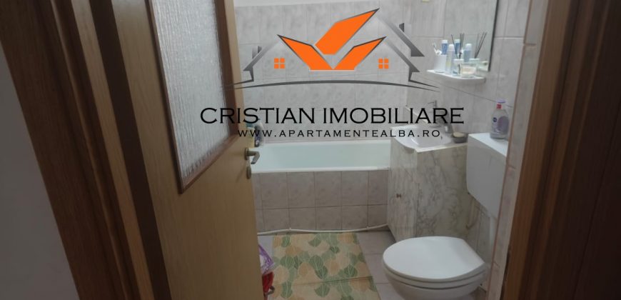 Garsoniera, mobilata, utilata, Cetate-Mercur!