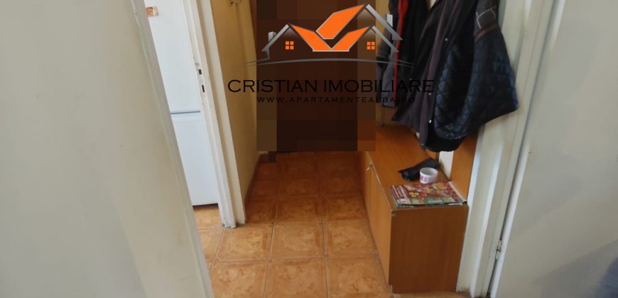 Apartament 3 camere, Parter, dubla vedere, loc de parcare inclus, Cetate!