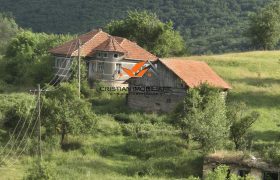 Casa in Vintu de jos, cu 11 hectare de teren ! Casa in Vintu de jos, cu 11 hectare de teren !