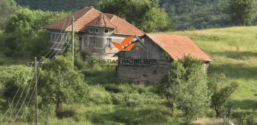 Casa situata in Vintu de jos, cu 11 hectare de pamant !