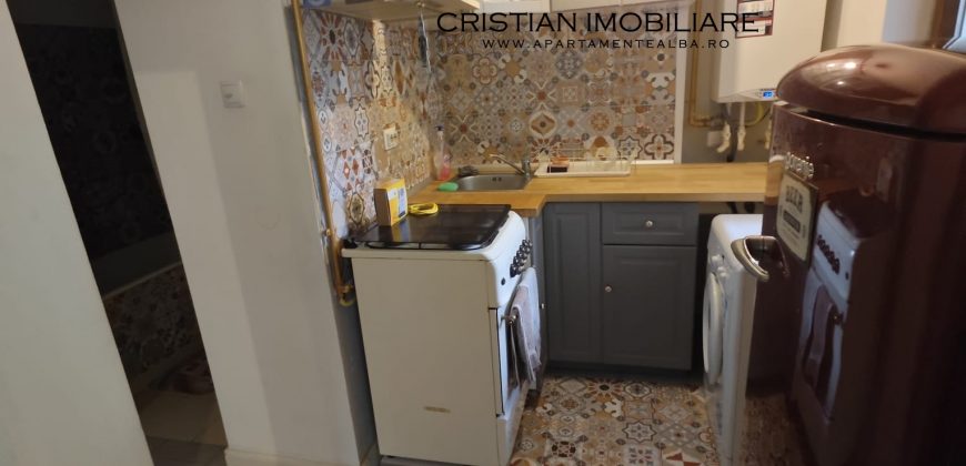 Apartament 2 camere decomandat, finisat,mobilat, utilat, Cetate,aproape de Bulevardul Transilvaniei!