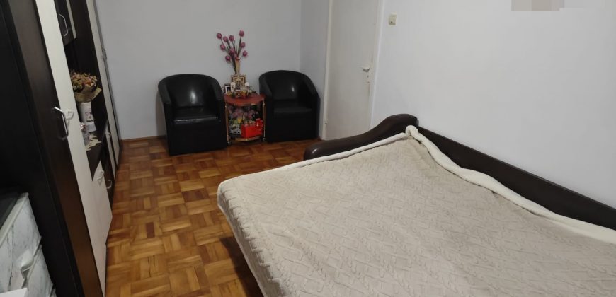 Apartament 2 camere decomandat, mobilat, utilat, Cetate-Closca!
