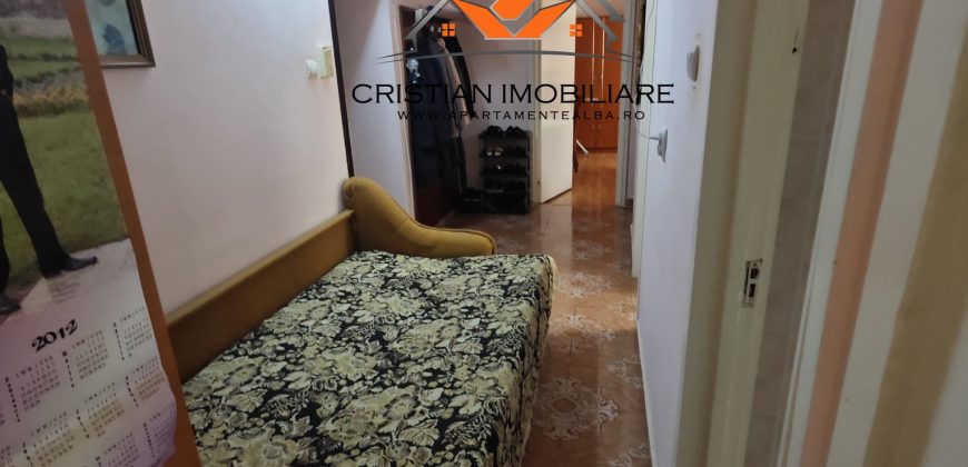 Apartament 2 camere decomandat, mobilat, utilat, Cetate-Closca!