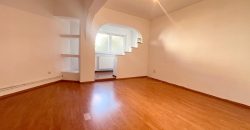 Apartament 2 camere decomandat, etaj 1, 2 balcoane, Cetate, zona Mercur!