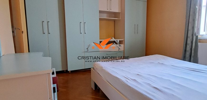 Apartament 3 camere decomandat, etaj 3, mobilat, utilat, Cetate !