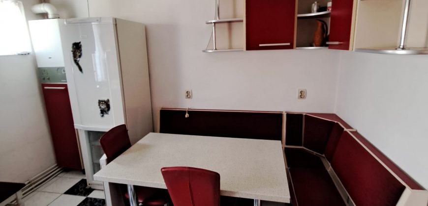 Apartament 3 camere decomandat, etaj 3, mobilat, utilat, Cetate !