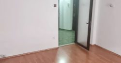 Apartament 2 camere decomandat, etaj 1, 2 balcoane, Cetate, zona Mercur!