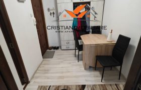 Apartament 3 camere decomandat, Parter, cu acces in curte, Cetate !