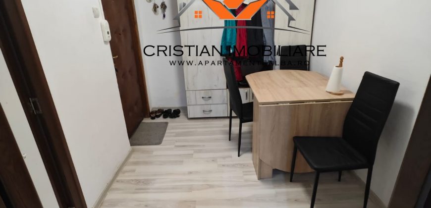 Apartament 3 camere decomandat, Parter, cu acces in curte, Cetate !