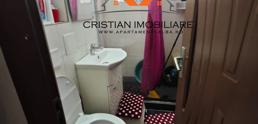 Apartament 3 camere decomandat, Parter, cu acces in curte, Cetate !