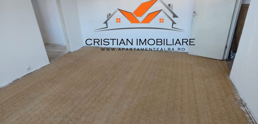 Apartament 2 camere, Cetate-zona Closca!