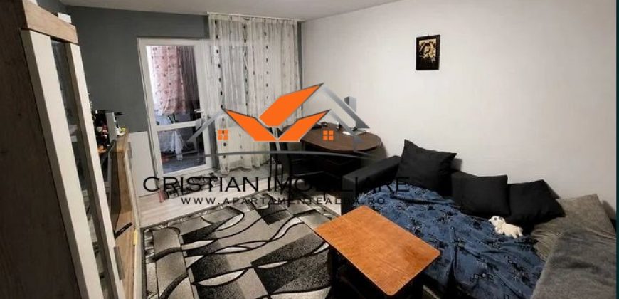 Apartament 3 camere decomandat, Parter, cu acces in curte, Cetate !