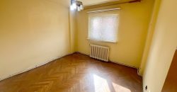 Apartament 4 camere, etaj 1, 2 bai, pivnita, garaj, Cetate!