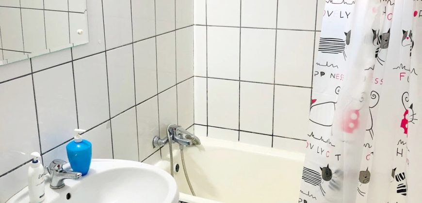 Apartament 2 camere decomandat, mobilat-utilat, Cetate-Mercur, etajul 1!