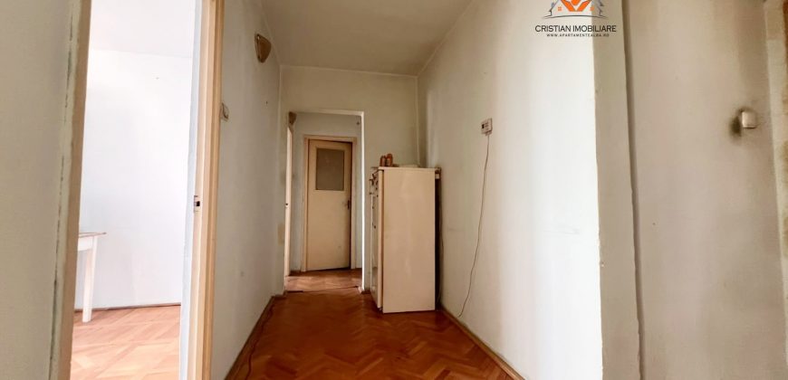 Apartament 3 camere, decomandat, Cetate-B-dul Transilvaniei!