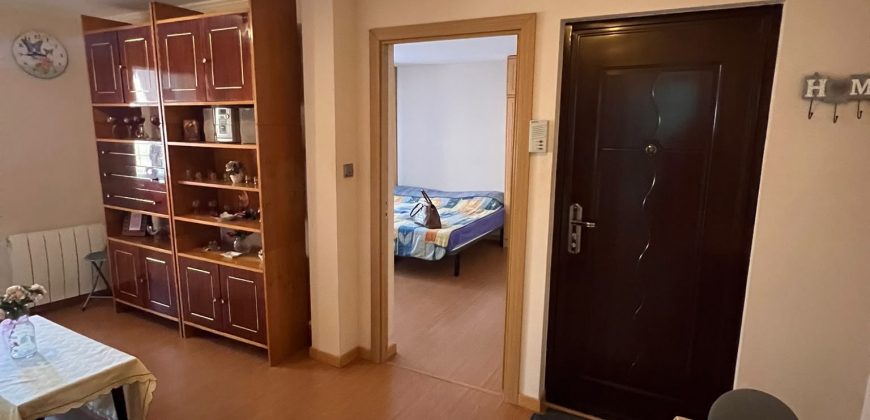 Apartament 2 camere decomandat, etaj 2, finisat, Cetate-Piata!