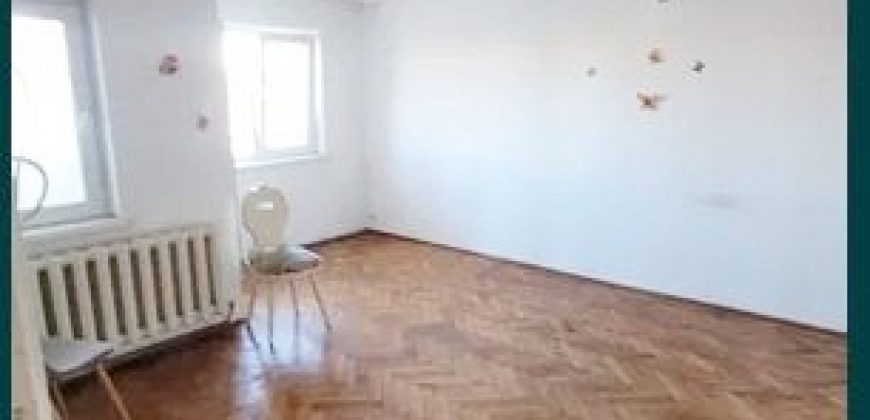 Apartament 2 camere decomandat, etaj 1, boxa, 2 balcoane, zona Bazin Olimpic!