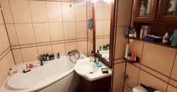 Apartament 3 camere decomandat ,finisat, Parter inalt, 2 bai, balcon, Cetate !