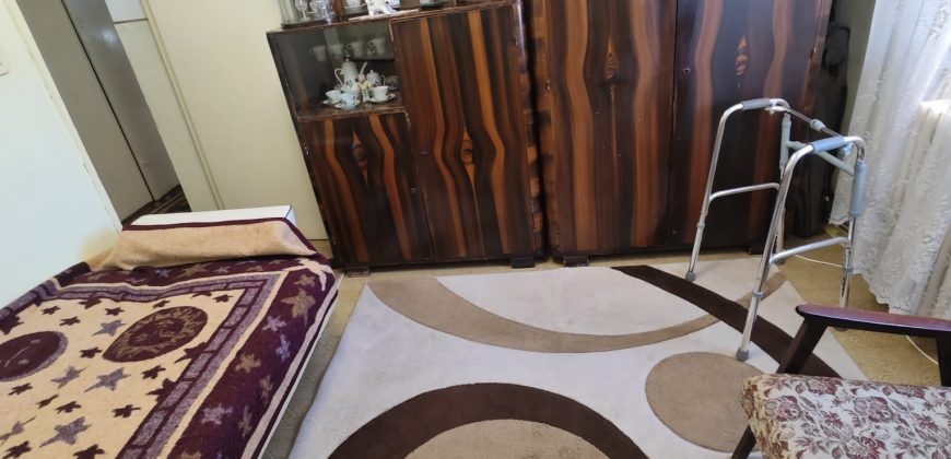 Apartament 2 camere decomandat, etaj 1, Cetate!