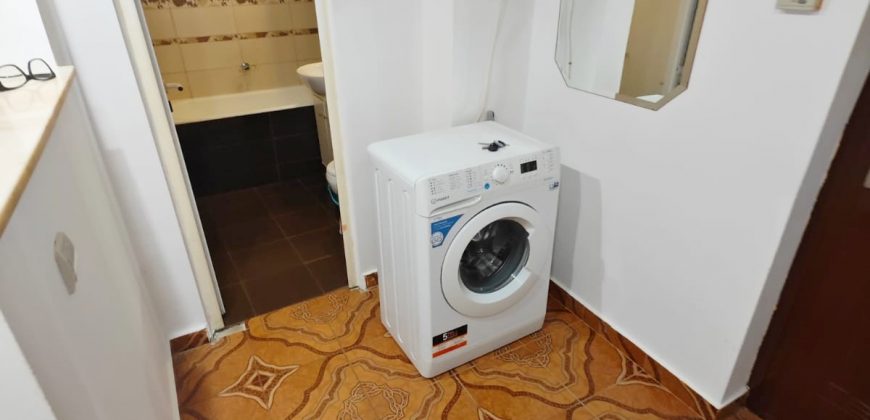 Garsoniera, mobilata, utilata, bloc cu lift, Cetate-Bulevard!