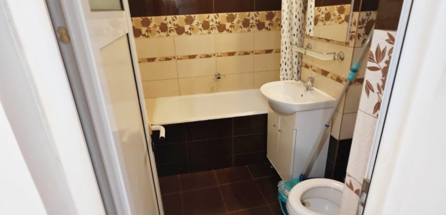 Garsoniera, mobilata, utilata, bloc cu lift, Cetate-Bulevard!